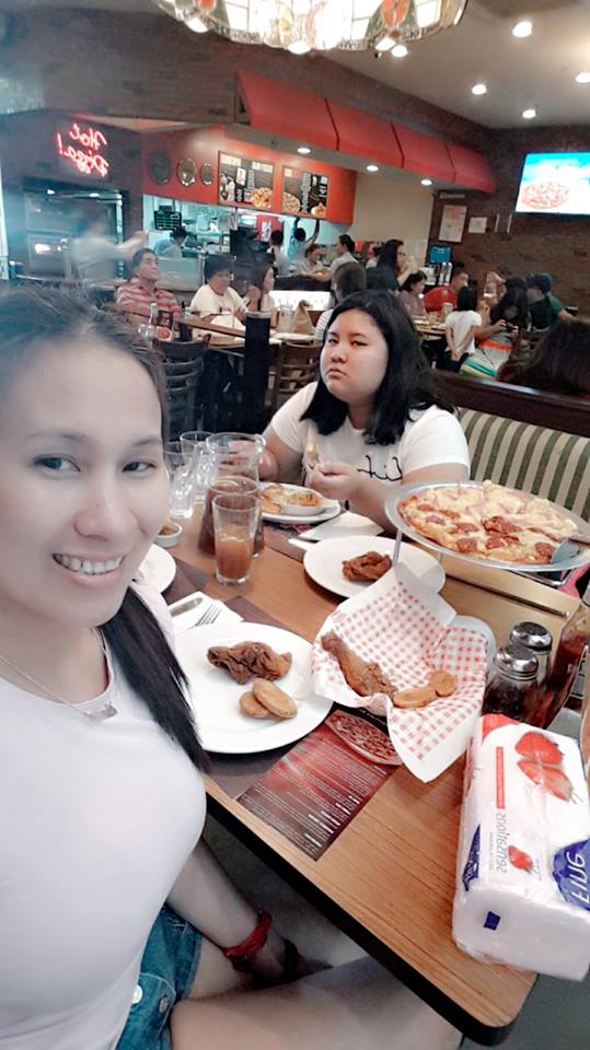 26195589_10215538627198972_1665648906286130694_n