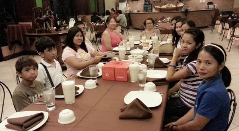 558003_10201856536595258_654918301_n